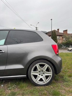 Volkswagen Polo V 6R 2012 - imagine 8