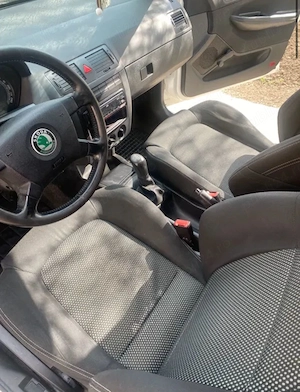 Mașina Skoda Fabia - imagine 4