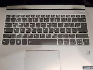 vind laptop lenovo i7 generstia 8,ram8gb, hdd, ssd 512 , placă video dedicata Radeon