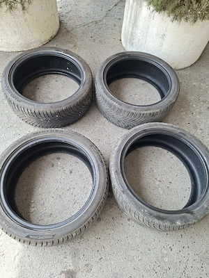 vand anvelope 225/40/R18
