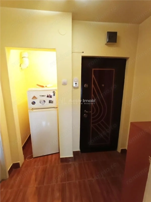 Apartament 2 cam. in Moldova Noua - imagine 8