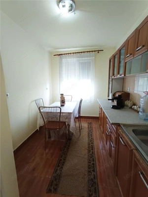 Apartament 2 cam. in Moldova Noua - imagine 4
