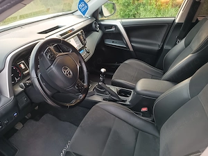 RAV 4 fabricație 2016 - imagine 2