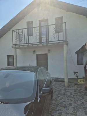 casa de vânzare 5 camere ,2 băi 