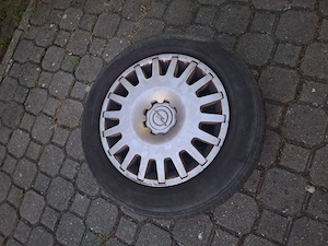 Vand 4 jenti tabla R15 cu prezoane si capace originale Opel - imagine 2