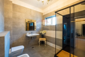 Casă de Lux de vânzare| Trivale- Pitești| 378mp Sdc| Teren 868mp - imagine 11