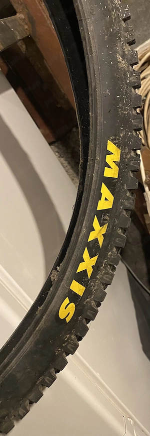 anvelopä bicicletä MAXXIS HIGH ROLLER II 27,5x2,40 65 PSI