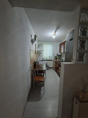 Vand apartament 3 camere  - imagine 4