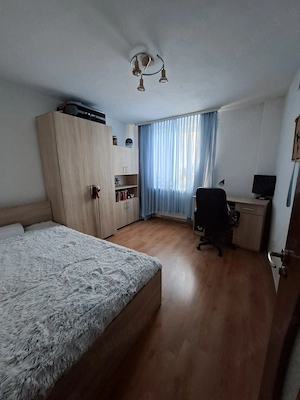 Vand apartament 3 camere  - imagine 3