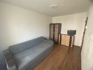 Închiriez apartament