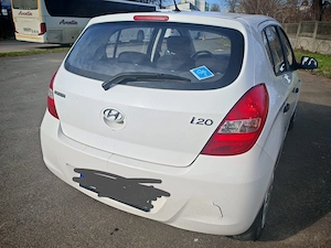 Hyundai i20 an de fabricație 2012 - imagine 3
