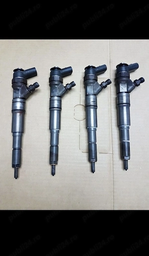 Vând injectoare BMW seria 3 e90 318 motor M47
