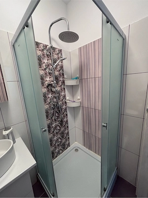 Vand apartament 2 camere - imagine 3