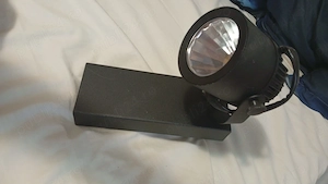 Lot 20 buc - Spoturi LED profesionale pe șină Philips ST340T 42W  Descriere: