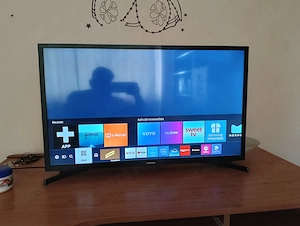 Se vinde tv Smart Samsung 80cm in stare foarte buna