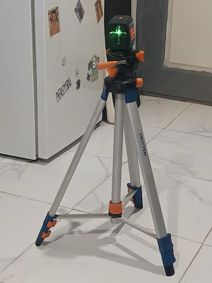 Laser cu picior 
