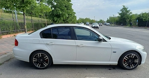 BMW seria 3 an 2010 - imagine 4
