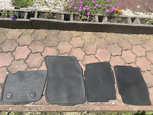 Vând covorașe originale Ford Mondeo Mk5