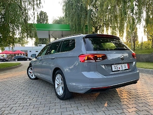 VW Passat 2022 Business 2.0 TDI 200CP Automat*LED*Distronic*Lane Assist* - imagine 3