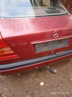 Vand Mercedes C180