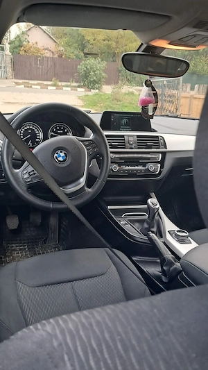 BMW 116i Sport Line - imagine 8