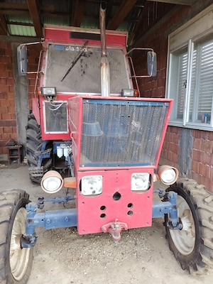 Vând tractor 