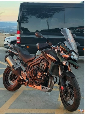Motocicleta Triumph Explorer XC 1200