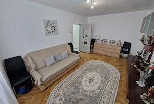 Persoana fizică vând apartament cu două camere  - imagine 4