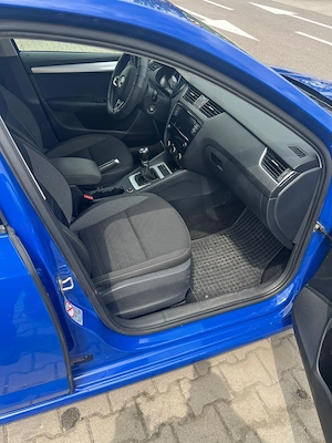 Skoda Octavia 3 Ambition   2019  |  1.0 TSI 116 CP  |  Albastru nemetalizat - imagine 6