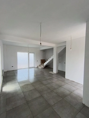 Duplex aparte, ultima unitate disponibilă (unitatea stângă), Sânandrei - imagine 6