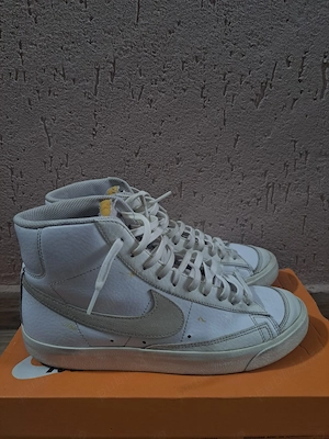 Nike blazer mid 77