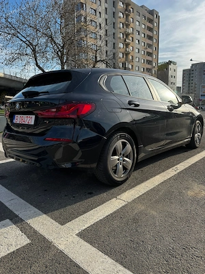 BMW Seria 1, automat, an 2021 - imagine 2