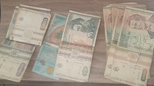 Vând bacnote vechi pentru colecție 
