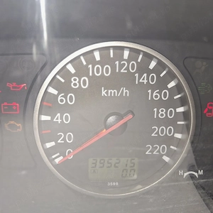 Vând  nissan x trail t30 