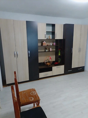 Inchiriez apartament 2 camere in Pascani deal,zona ultracentrala,str Stefan cel Mare (zona BCR) - imagine 3