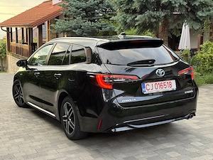Toyota corolla hybrid  - imagine 5