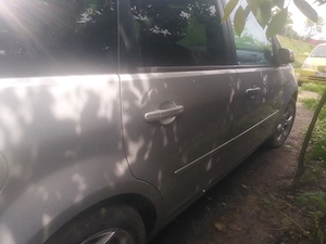 Vând ford c-max