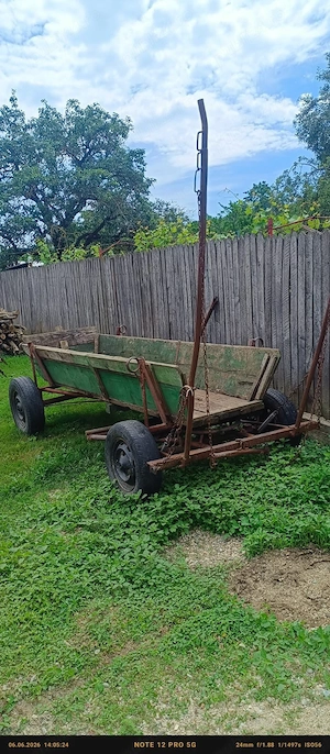 căruță de vânzare 