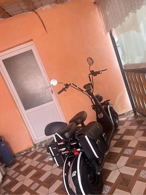  De vânzare scuter electric, în stare foarte bună, motorul funcționează impecabil. Baterie cu autono - imagine 3