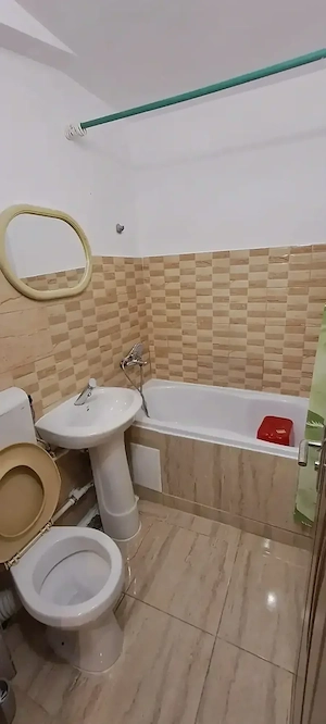 ÎNCHIRIEZ apartament o camera Buzăului 