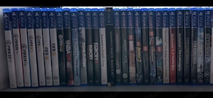 Colecție jocuri PS4 și consola 1Tb 2 controllere