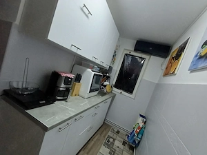 Vând apartament 3 camere  - imagine 4