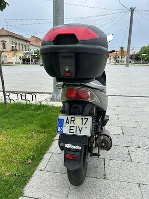 Vând Kymco Agility 125cc  - imagine 4