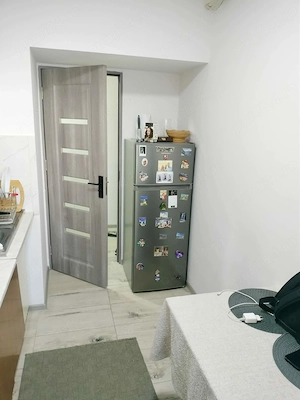 Apartament 2 camere semidecomandat,ploiesti,zona vest -podul înalt,etj 2 pe mijloc 