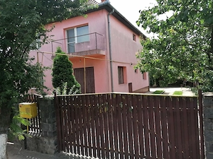casa de vanzare zona crisan