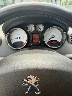 Peugeot 308 1.6 THP Allure   2012   238.800 km - imagine 8