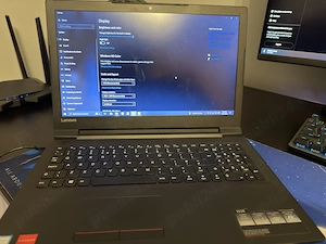 Vând laptop Lenovo în stare foarte bună, aspect aproape ca nou, funcționează perfect. 