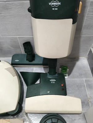 vând aspirator 