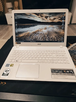 Aspire f5-573g Intel Core i5-6200U Nvidia GeForce 940MX