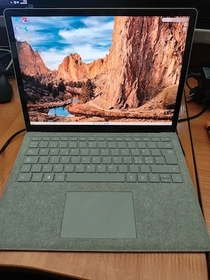 Laptop Microsoft Surface - imagine 2